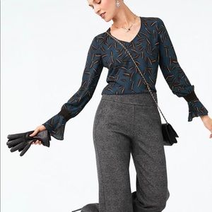 Cabi Fall 2019 Shadow Leaf Blouse Sz L
